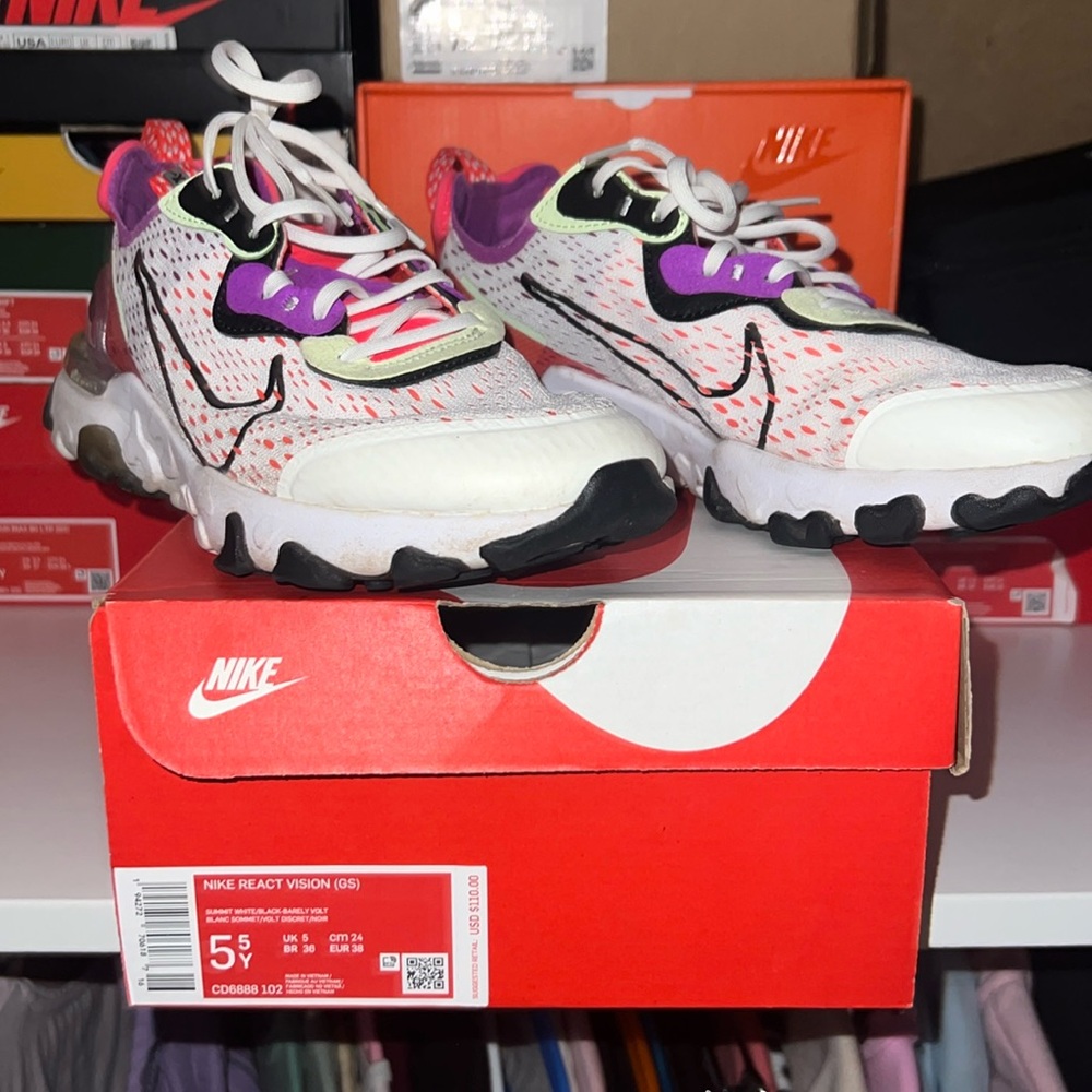 Nike react Vision